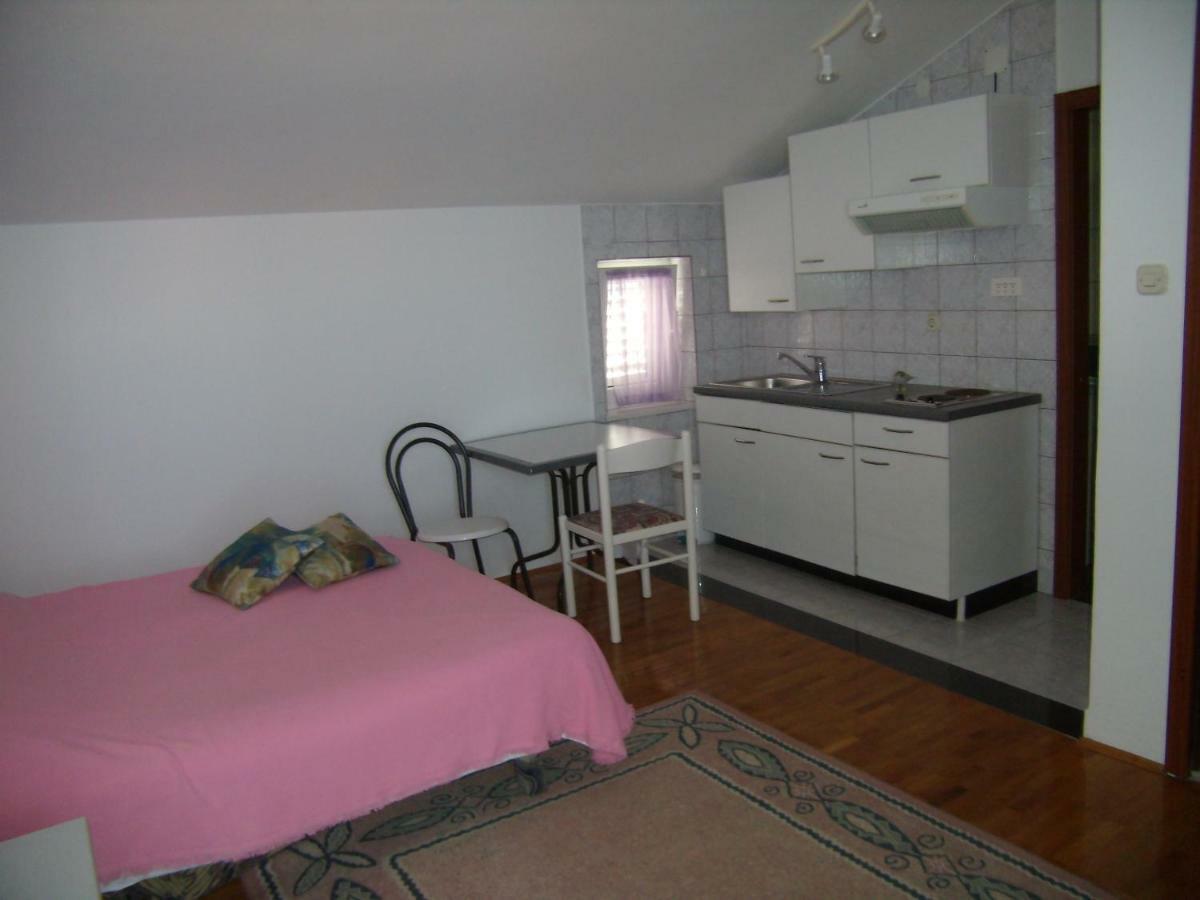 Apartment Zelencic Kali Εξωτερικό φωτογραφία